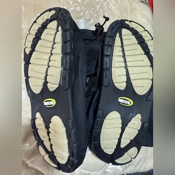 Villager Black Waterproof Shoe Covers - Picture 4 of 6